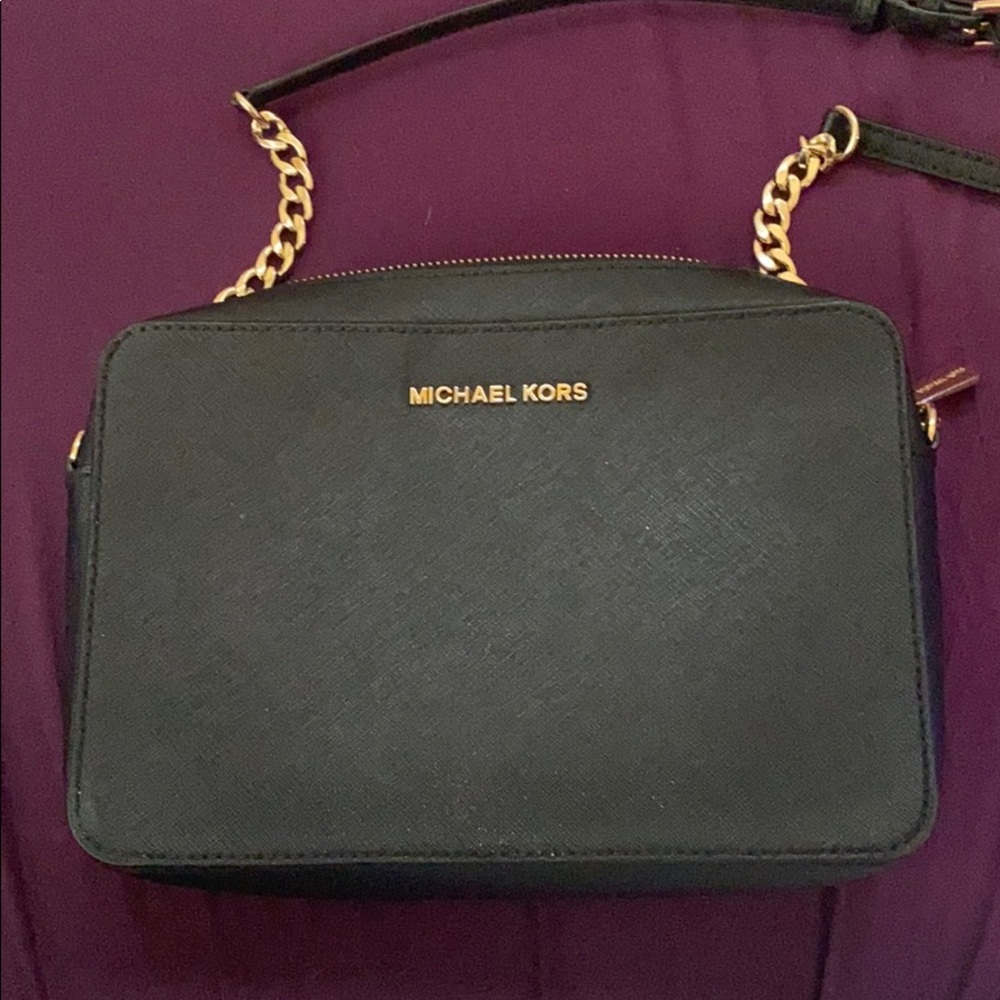 Michael kors purse with matching wallet
